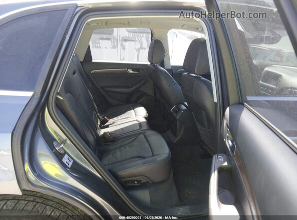 WA1C2AFP6HA065629 2017 AUDI Q5 Gray Vista de la etiqueta del VIN