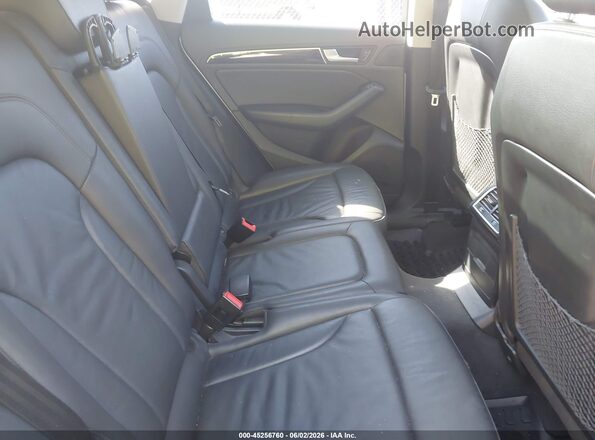 WA1C2AFP8GA010632 2016 AUDI Q5 Silver VIN sticker view