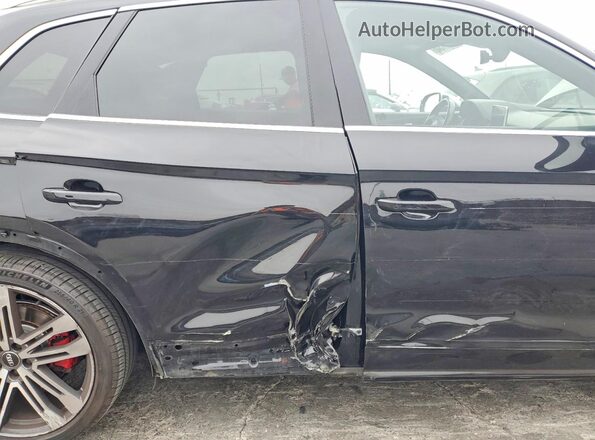 WA1C4AFY1J2213981 2018 AUDI SQ5 Black უკანა სავარძლების ხედი