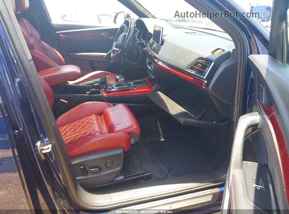 WA1C4AFY4J2053840 2018 AUDI SQ5 Blue Vista interior delantera
