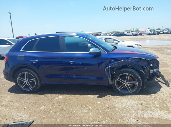 WA1C4AFY4J2053840 2018 AUDI SQ5 Blue Vista interior de 360 grados