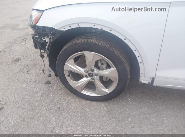 WA1CAAFY8M2078396 2021 AUDI Q5 White Vista frontal