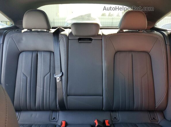 WA1CAAGE6RB035171 2024 AUDI Q8 Gray Հետևի նստատեղերի տեսք