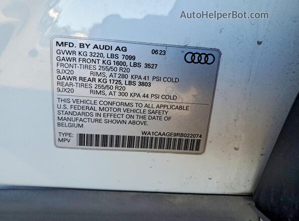 WA1CAAGE9RB022074 2024 AUDI Q8 White სალონის 360-გრადუსიანი ხედი