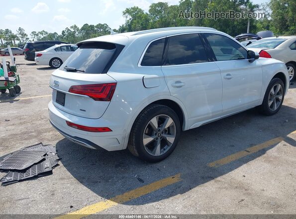 WA1CBAFY8P2004087 2023 AUDI Q5 White უკანა მარჯვენა