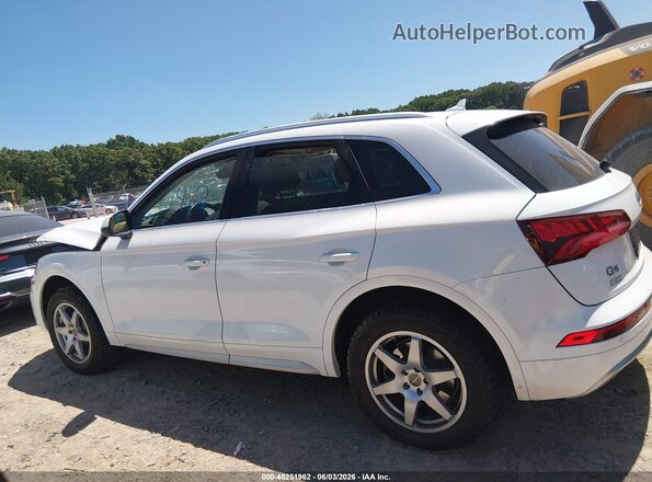 WA1CNAFY1J2087828 2018 AUDI Q5 White Widok wnętrza 360 stopni