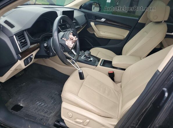 WA1CNAFY2J2225795 2018 AUDI Q5 Charcoal Front interior view
