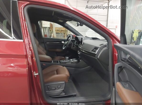 WA1CNAFY5J2199631 2018 AUDI Q5 Red წინა სალონის ხედი