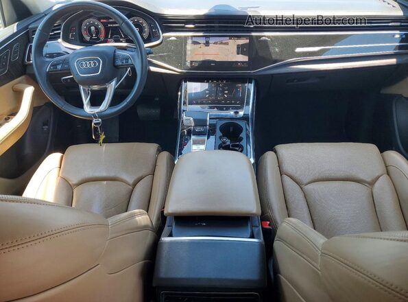 WA1CVAF18MD025824 2021 AUDI Q8 White Вид панелі приладів