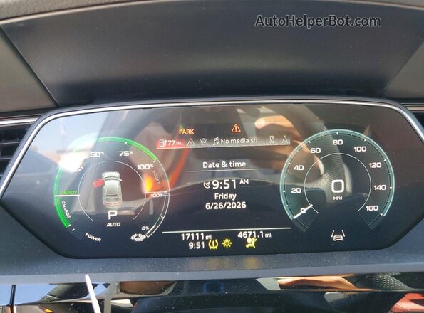 WA1DCBGE5RB051740 2024 AUDI SQ8 Gray ხელსაწყოთა პანელის ხედი