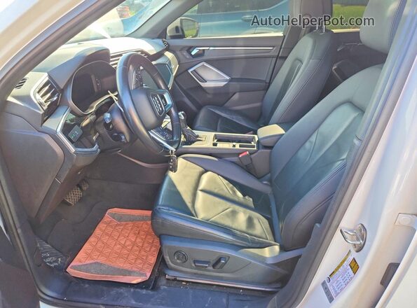 WA1DECF30P1138268 2023 AUDI Q3 White Սալոնի դիմացի տեսք