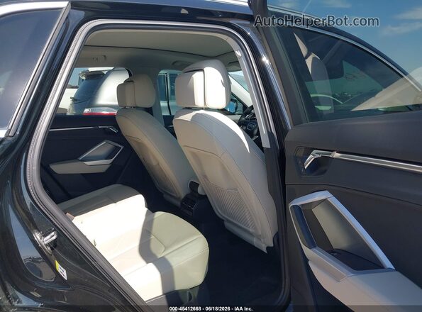 WA1DECF30R1097806 2024 AUDI Q3 Черный Вид наклейки с VIN-кодом