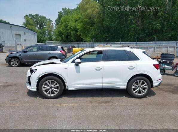 WA1DECF31P1074130 2023 AUDI Q3 White Панорамний вид салону 360°