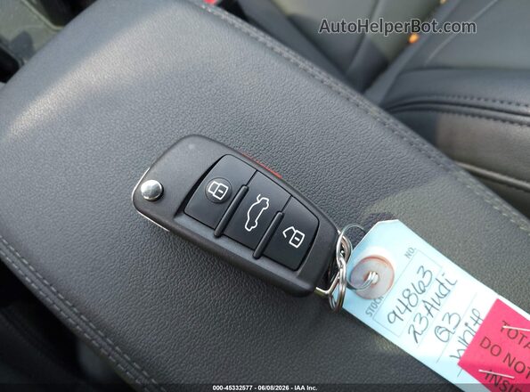 WA1DECF31P1074130 2023 AUDI Q3 White Вид панелі приладів