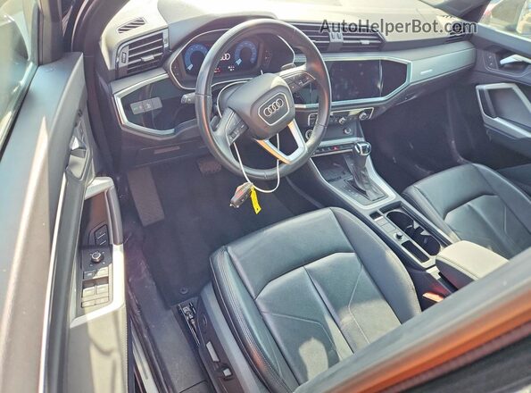WA1DECF31R1094719 2024 AUDI Q3 Black Вид панелі приладів