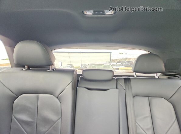WA1DECF31R1094719 2024 AUDI Q3 Black Вид задніх сидінь