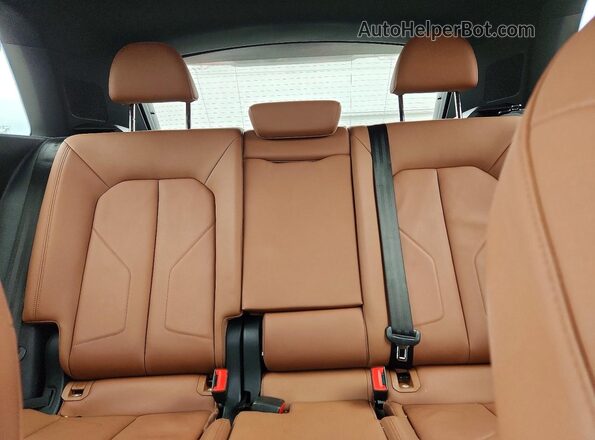 WA1DECF32L1113592 2020 AUDI Q3 Gray Հետևի նստատեղերի տեսք