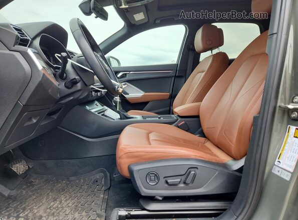 WA1DECF32L1113592 2020 AUDI Q3 Gray Սալոնի դիմացի տեսք