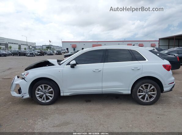 WA1DECF32R1070378 2024 AUDI Q3 White Սալոնի 360 աստիճան տեսք