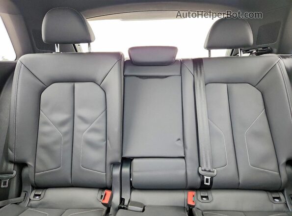 WA1DECF32S1034017 2025 AUDI Q3 Blue Հետևի նստատեղերի տեսք