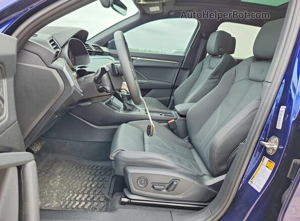 WA1DECF32S1034017 2025 AUDI Q3 Blue Սալոնի դիմացի տեսք