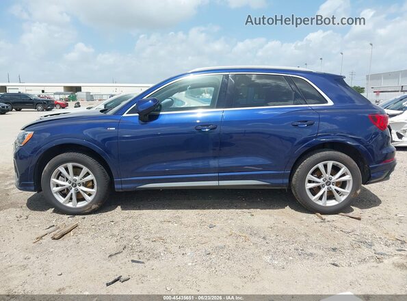 WA1DECF33N1143638 2022 AUDI Q3 Blue 360 interior view