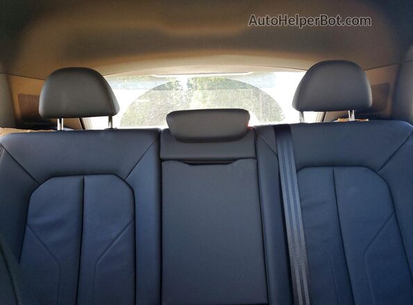 WA1DECF34P1152920 2023 AUDI Q3 Gray 