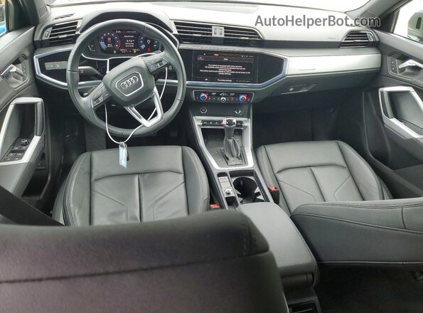 WA1DECF34R1051007 2024 AUDI Q3 Gray Vista del salpicadero
