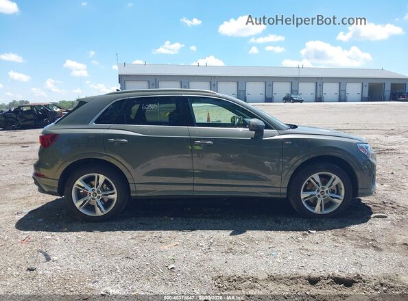 WA1DECF34R1116566 2024 AUDI Q3 Gray უკანა სალონის ხედი