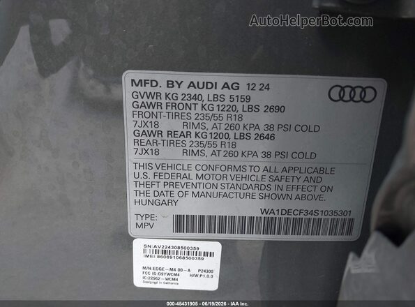 WA1DECF34S1035301 2025 AUDI Q3 Green ძრავის განყოფილების ხედი