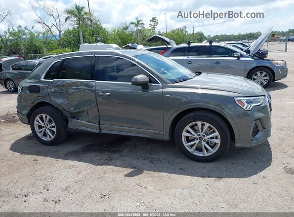 WA1DECF34S1035301 2025 AUDI Q3 Green უკანა სალონის ხედი