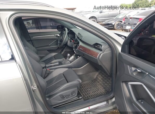 WA1DECF35P1075393 2023 AUDI Q3 Серый Вид салона спереди