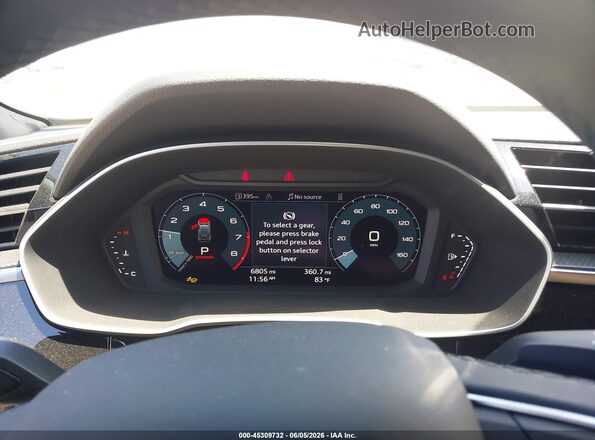 WA1DECF35S1025747 2025 AUDI Q3 Gray Widok tylnych siedzeń