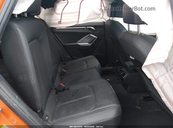 WA1DECF36N1149871 2022 AUDI Q3 Orange Widok naklejki z numerem VIN