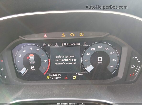 WA1DECF36N1149871 2022 AUDI Q3 Orange Widok tylnych siedzeń