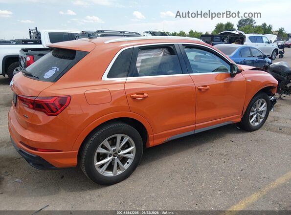 WA1DECF36N1149871 2022 AUDI Q3 Orange Widok wnętrza 360 stopni