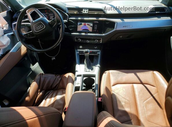 WA1DECF38L1021676 2020 AUDI Q3 White Առջևի վահանակի տեսք