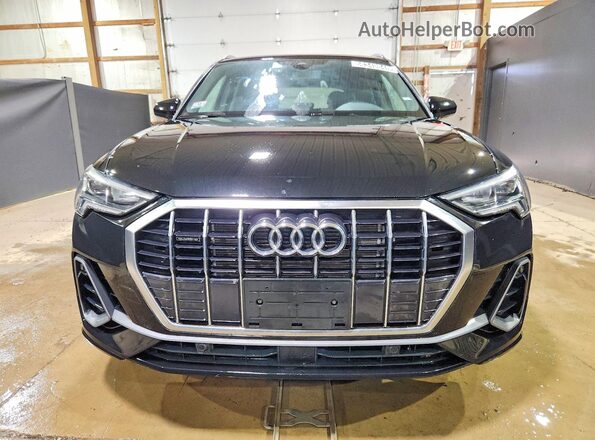 WA1DECF38R1060163 2024 AUDI Q3 Black Front view