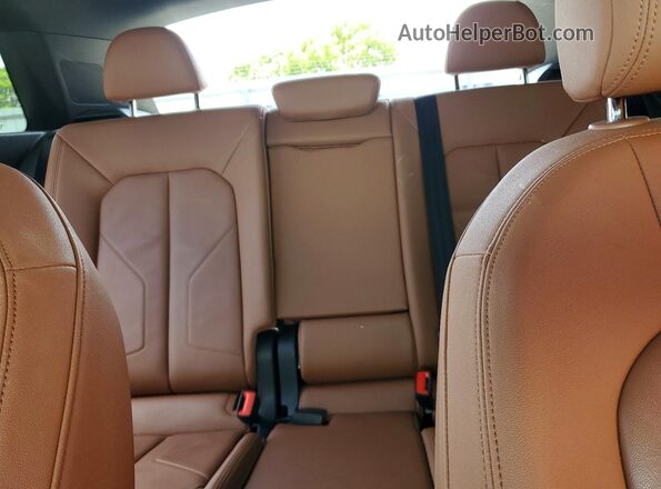 WA1DECF39P1112879 2023 AUDI Q3 Белый 