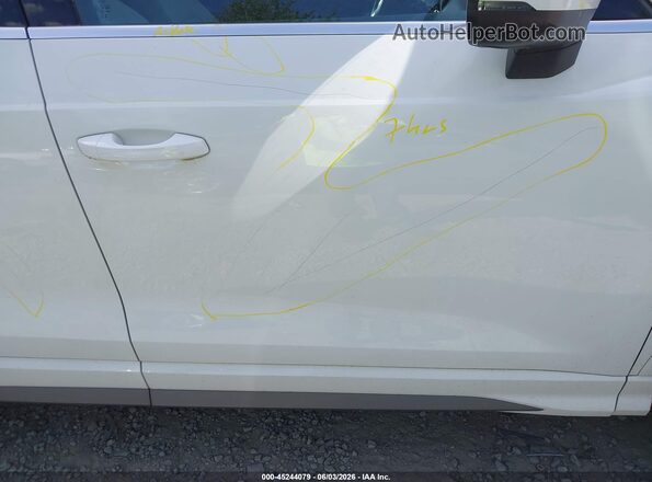WA1DECF39R1069258 2024 AUDI Q3 White Вид спереду