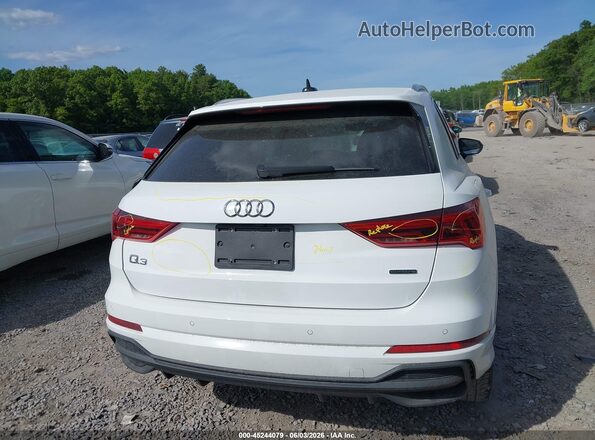 WA1DECF39R1069258 2024 AUDI Q3 White 