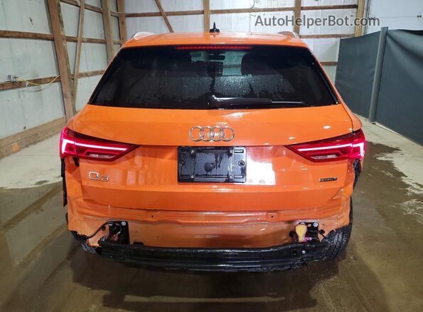 WA1DECF39S1061246 2025 AUDI Q3 Orange Rear view