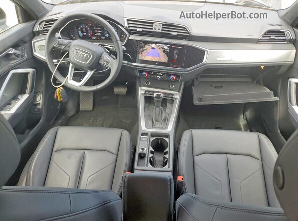 WA1DECF3XS1088293 2025 AUDI Q3 Black Dashboard view