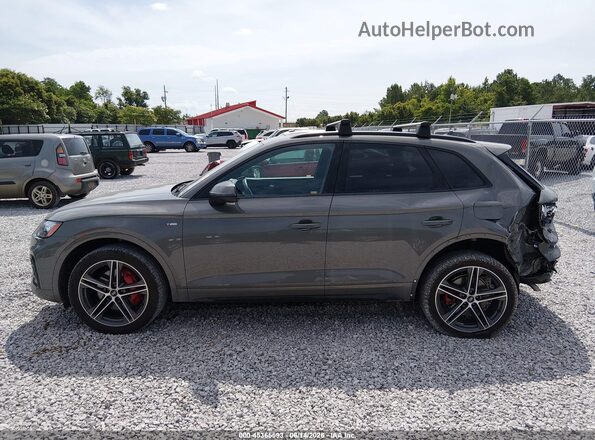 WA1E2AFY0R2121125 2024 AUDI Q5 Green Սալոնի 360 աստիճան տեսք