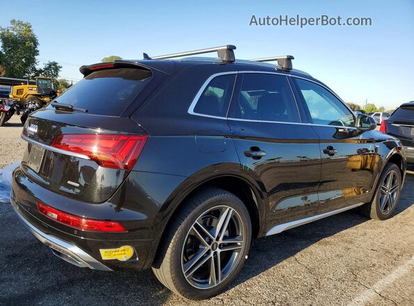 WA1E2AFY2M2136539 2021 AUDI Q5 Black 