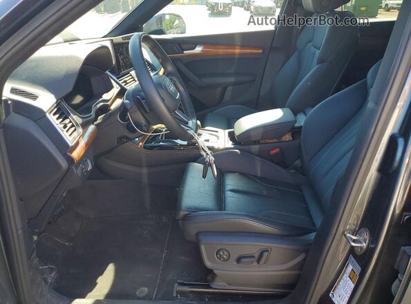 WA1E2AFY3R2124794 2024 AUDI Q5 Gray Front interior view