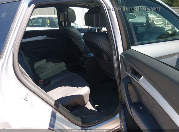WA1E2AFY3R2139764 2024 AUDI Q5 Silver VIN sticker view