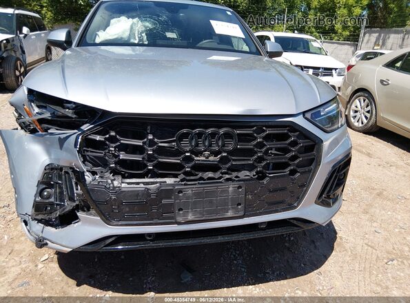 WA1E2AFY3R2139764 2024 AUDI Q5 Silver Front view