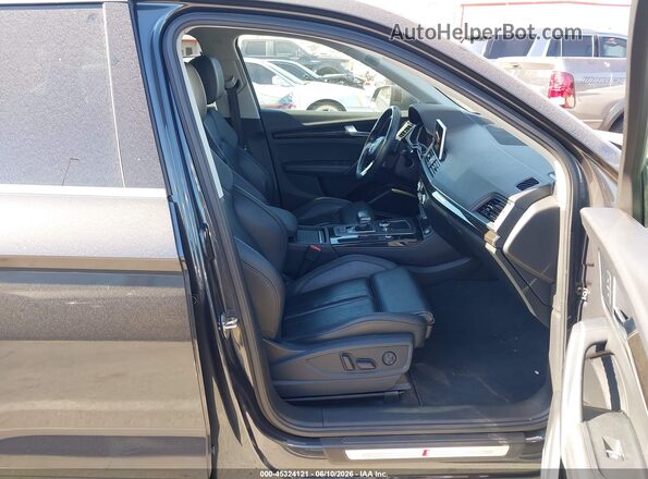 WA1E2AFY5L2105350 2020 AUDI Q5 Black Vista interior delantera