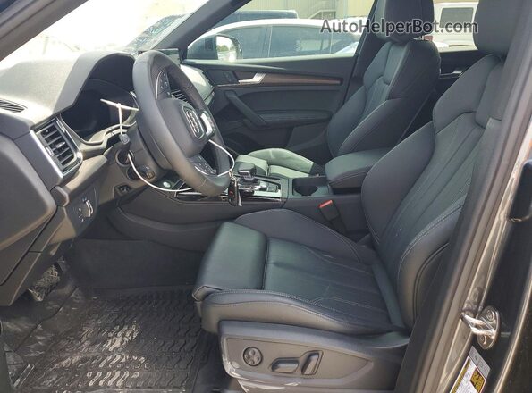 WA1E2AFY5S2064474 2025 AUDI Q5 Gray Front interior view